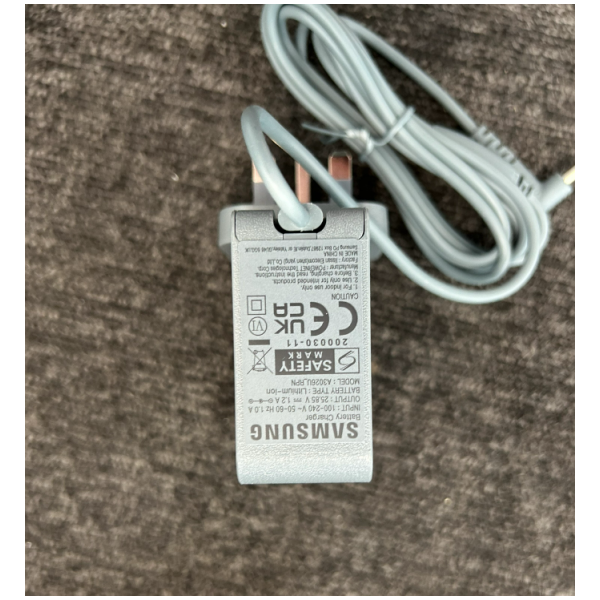 Samsung Jet 75 Cordless VS20B7551BF Wall Mount and Charger