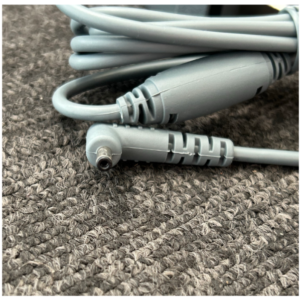 Samsung Jet 75 Cordless VS20B7551BF Wall Mount and Charger