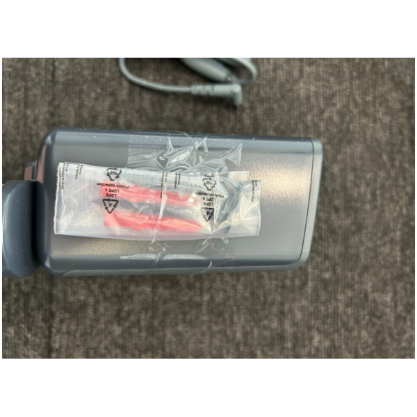 Samsung Jet 75 Cordless VS20B7551BF Wall Mount and Charger