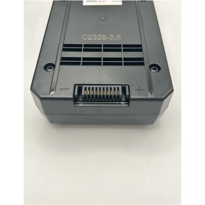 Russell Hobbs Turbo Charge RHHS5101 Hand vac & Battery