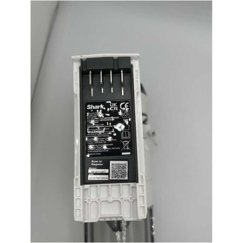 Shark Detect Pro Handheld Vacuum - IW3611UKT