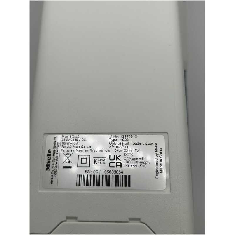 Miele Duoflex HX1 Handheld Vacuum with Battery