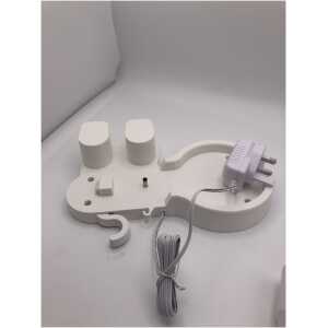 Hisense HVC6133WUK Charging Base and Accessories