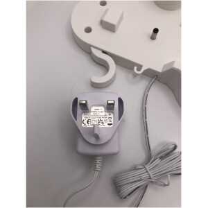 Hisense HVC6133WUK Charging Base and Accessories