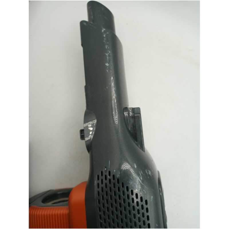 Black & Decker BHFEV182 Hand Vac with Battery - Image 3