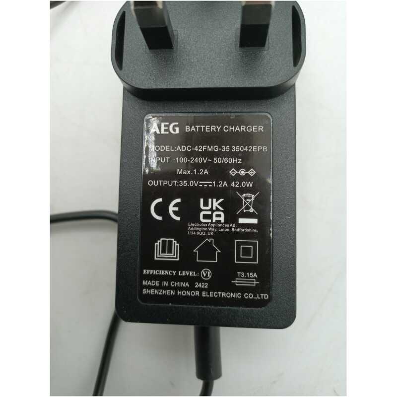 AEG AP81A25ULT_BR Charger - Image 5